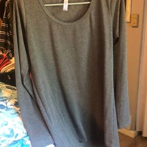 Lightweight LuLaRoe, long sleeve shirt only wore once